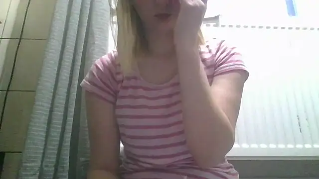 Snapshot of dirty_sasha00 chatting on 05.08.26 dirty sasha00 online show from 05.08.26
