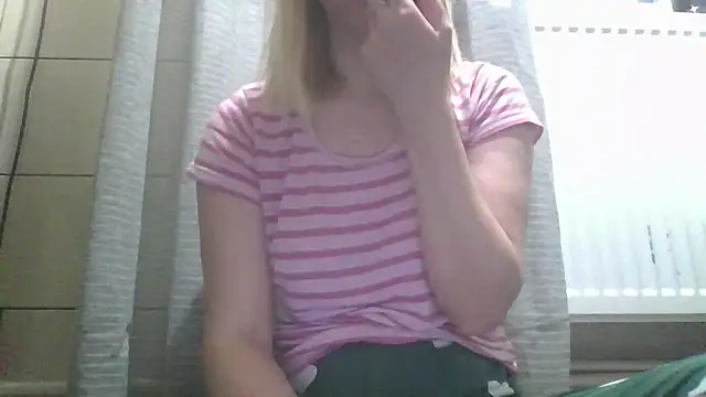 Snapshot of dirty_sasha00 chatting on 05.22.26 dirty sasha00 online show from 05.22.26