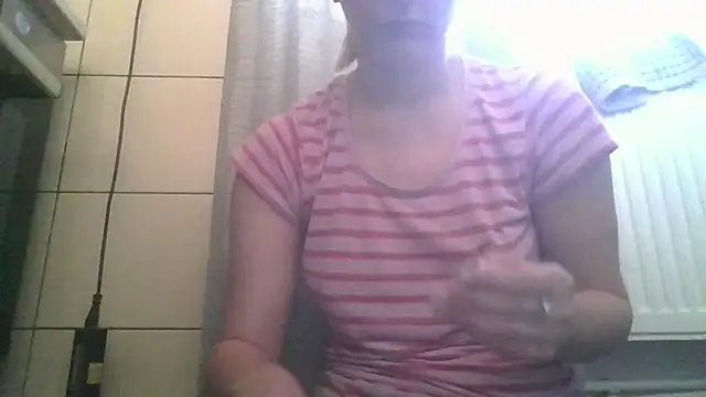Snapshot of dirty_sasha00 chatting on 05.26.26 dirty sasha00 online show from 05.26.26