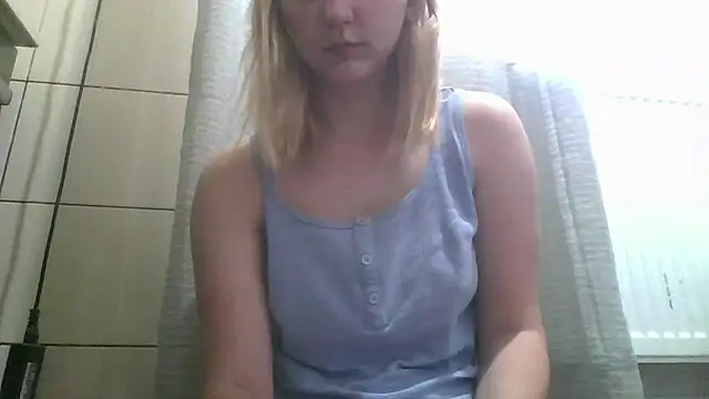 Snapshot of dirty_sasha00 chatting on 06.17.26 dirty sasha00 online show from 06.17.26
