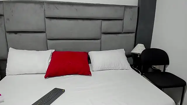 CatleyaSmith online show from 01.11.26