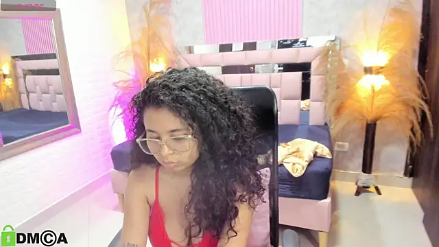 Snapshot of griselle_rousse chatting on 12.03.25 griselle rousse online show from 12.03.25