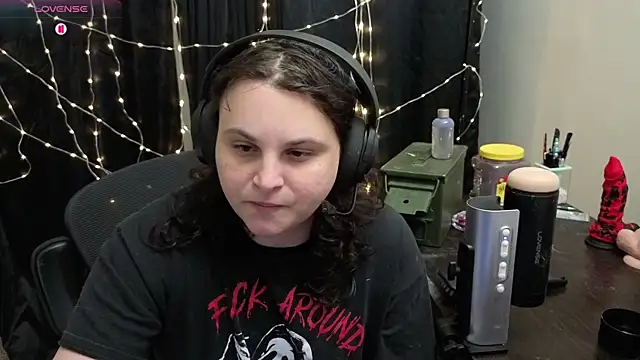 Salacious Sage online show from 04.12.26