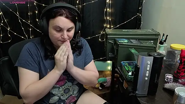 Salacious Sage online show from 04.17.26