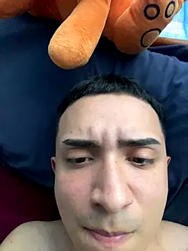 Snapshot of Nesukke chatting on 11.04.25 Nesukke online show from 11.04.25