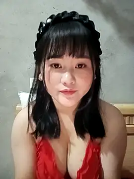 Snapshot of Anngela_18 chatting on 11.19.25 Anngela 18 online show from 11.19.25