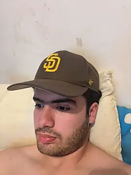 Snapshot of Leoncitooo987 chatting on 11.27.25 Leoncitooo987 online show from 11.27.25