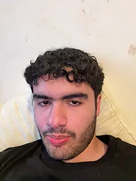 Snapshot of Leoncitooo987 chatting on 12.01.25 Leoncitooo987 online show from 12.01.25