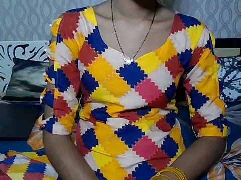 Sexy-Monaa2002 online show from 11.07.25