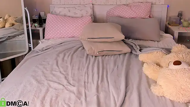 Barbara Allen online show from 12.22.25