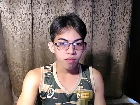 Urhotsilverboy online show from 11.05.25