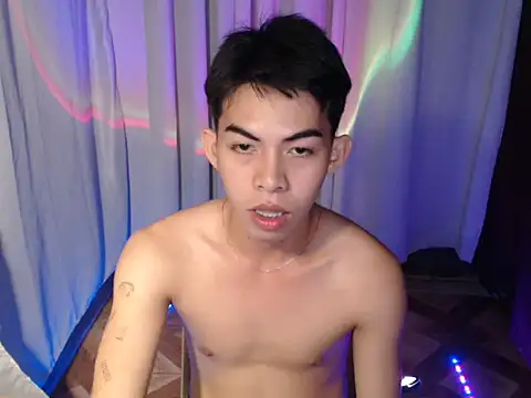 Urhotsilverboy online show from 04.06.26