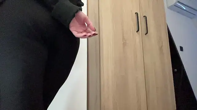 Snapshot of Ameli8 chatting on 02.01.26 Ameli8 online show from 02.01.26