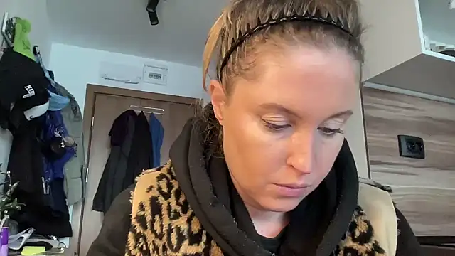 Snapshot of Ameli8 chatting on 02.08.26 Ameli8 online show from 02.08.26