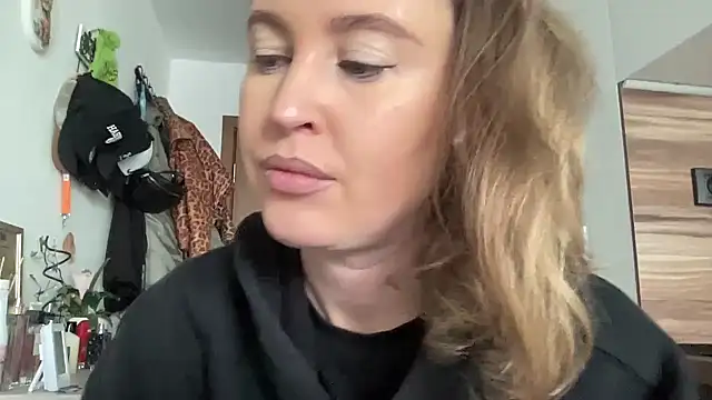 Snapshot of Ameli8 chatting on 02.27.26 Ameli8 online show from 02.27.26