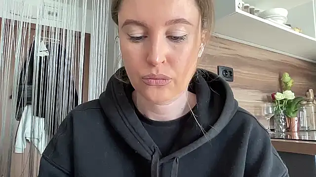 Snapshot of Ameli8 chatting on 03.01.26 Ameli8 online show from 03.01.26