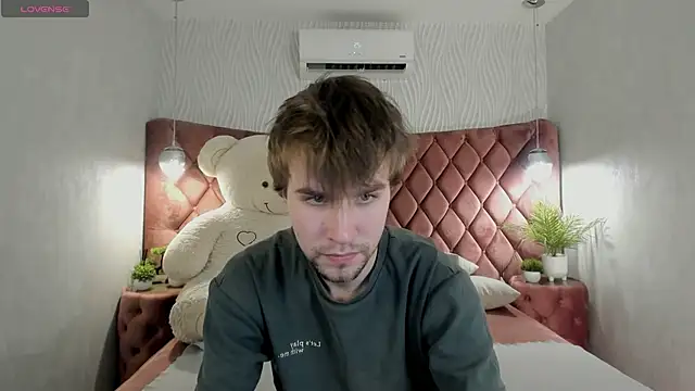 JonnahHell online show from 11.28.25