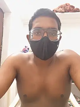 Snapshot of Thick-Tease chatting on 11.13.25 Thick-Tease online show from 11.13.25