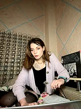 MiaDinA online show from 11.11.25