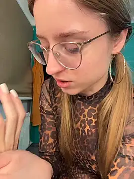 EveLunny online show from 02.01.26