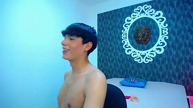 Isaac Kurtt online show from 11.07.25