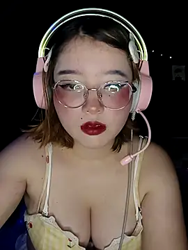 Michi sauria1 online show from 11.13.25