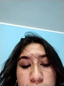 Snapshot of madeline_lx chatting on 11.13.25 madeline lx online show from 11.13.25