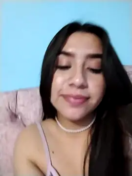 Snapshot of madeline_lx chatting on 11.17.25 madeline lx online show from 11.17.25