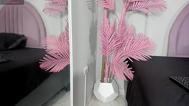 Tamaramilleer online show from 02.16.26