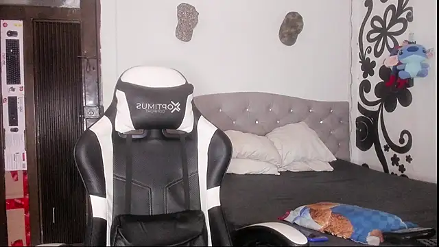 couple-hothot online show from 11.20.25