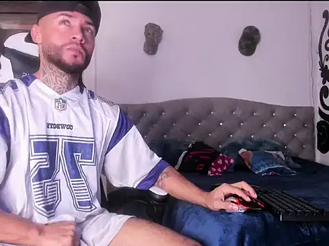 couple-hothot online show from 12.21.25