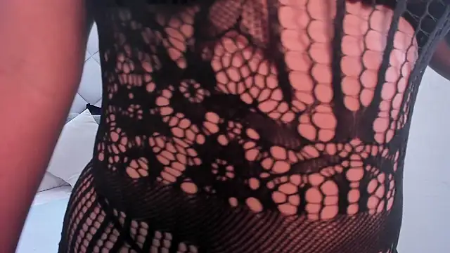 merielenbloom online show from 11.07.25