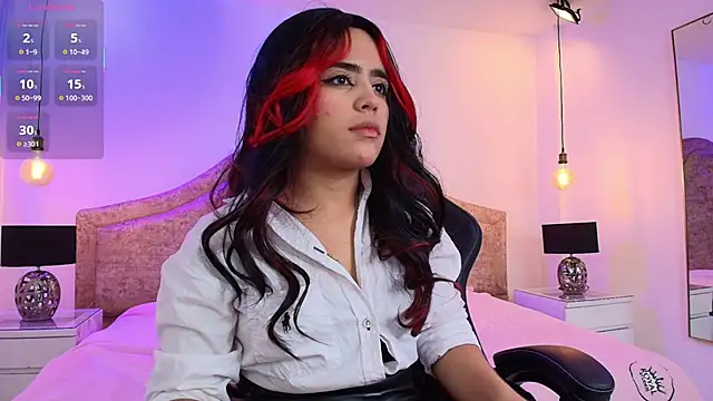 Snapshot of Chloejonson chatting on 11.09.25 Chloejonson online show from 11.09.25