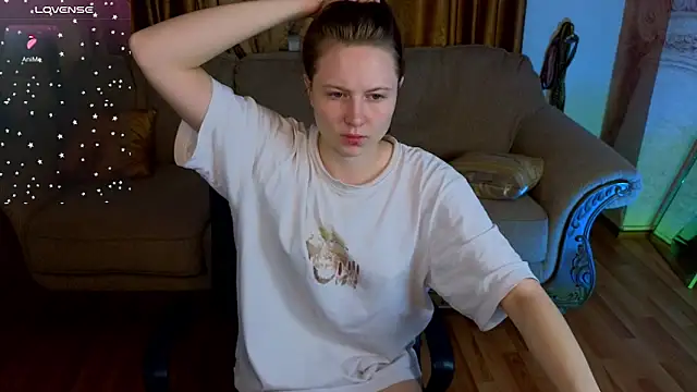 HolyBabyDoll online show from 11.16.25