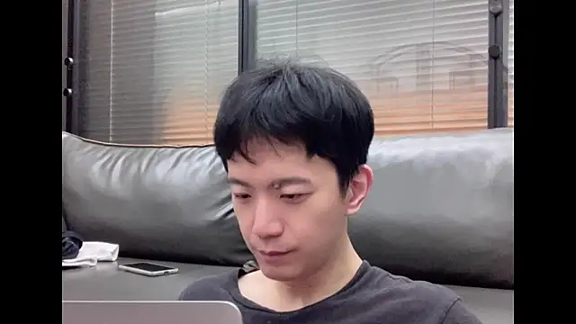 CouplingCry online show from 11.29.25