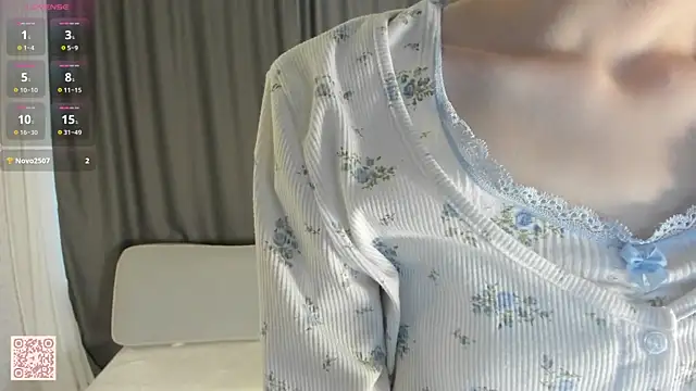 Snapshot of MariellaGrosclaude chatting on 11.09.25 MariellaGrosclaude online show from 11.09.25