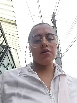 Snapshot of ALEJA__22 chatting on 07.16.26 ALEJA 22 online show from 07.16.26