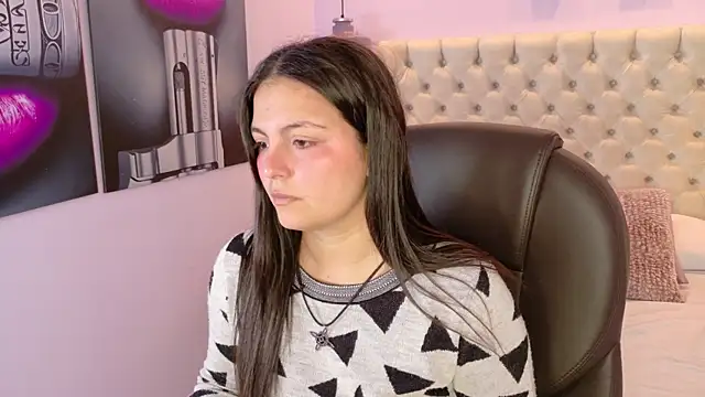 GabyQueens online show from 11.18.25