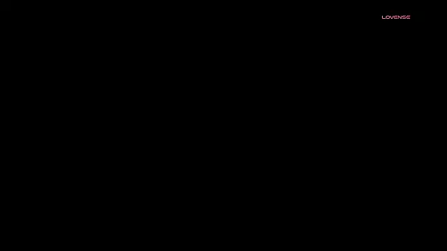 Snapshot of LilyGarcia chatting on 11.12.25 LilyGarcia online show from 11.12.25