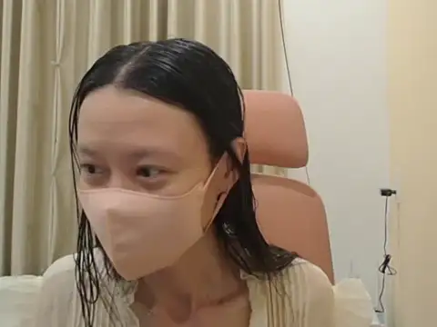 Lil-Cherries online show from 04.14.26