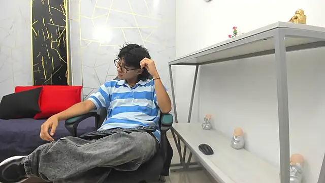 Zoro V online show from 11.09.25