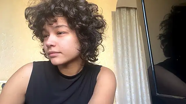 Snapshot of StyxPanda chatting on 11.08.25 StyxPanda online show from 11.08.25