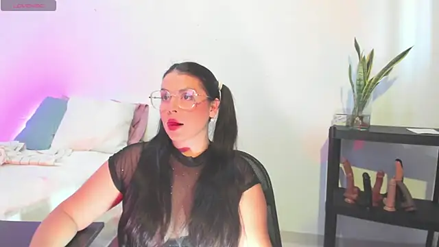  Scarlet sexxx online show from 04.13.26