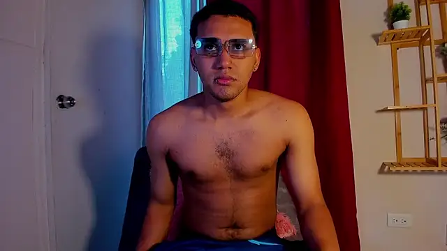 Snapshot of ryan_williams23 chatting on 11.11.25 ryan williams23 online show from 11.11.25