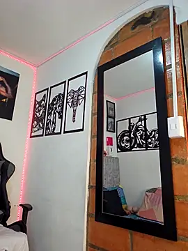 MIKE KILIANjs online show from 12.18.25