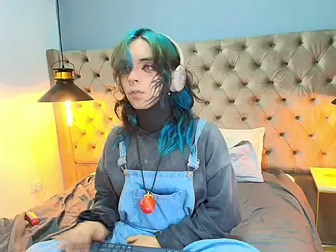 luxiel  online show from 04.06.26