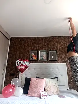 LorieFerrer online show from 02.10.25