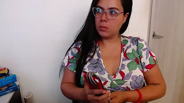 LorieFerrer online show from 03.07.25