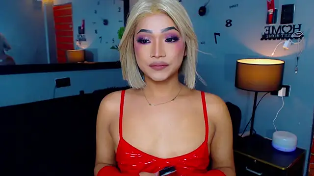 Snapshot of GwennGoddess chatting on 11.08.25 GwennGoddess online show from 11.08.25