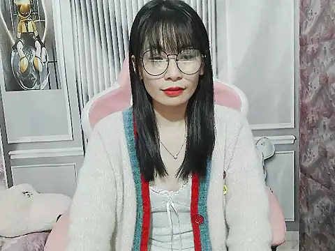 Ella039 online show from 12.14.25